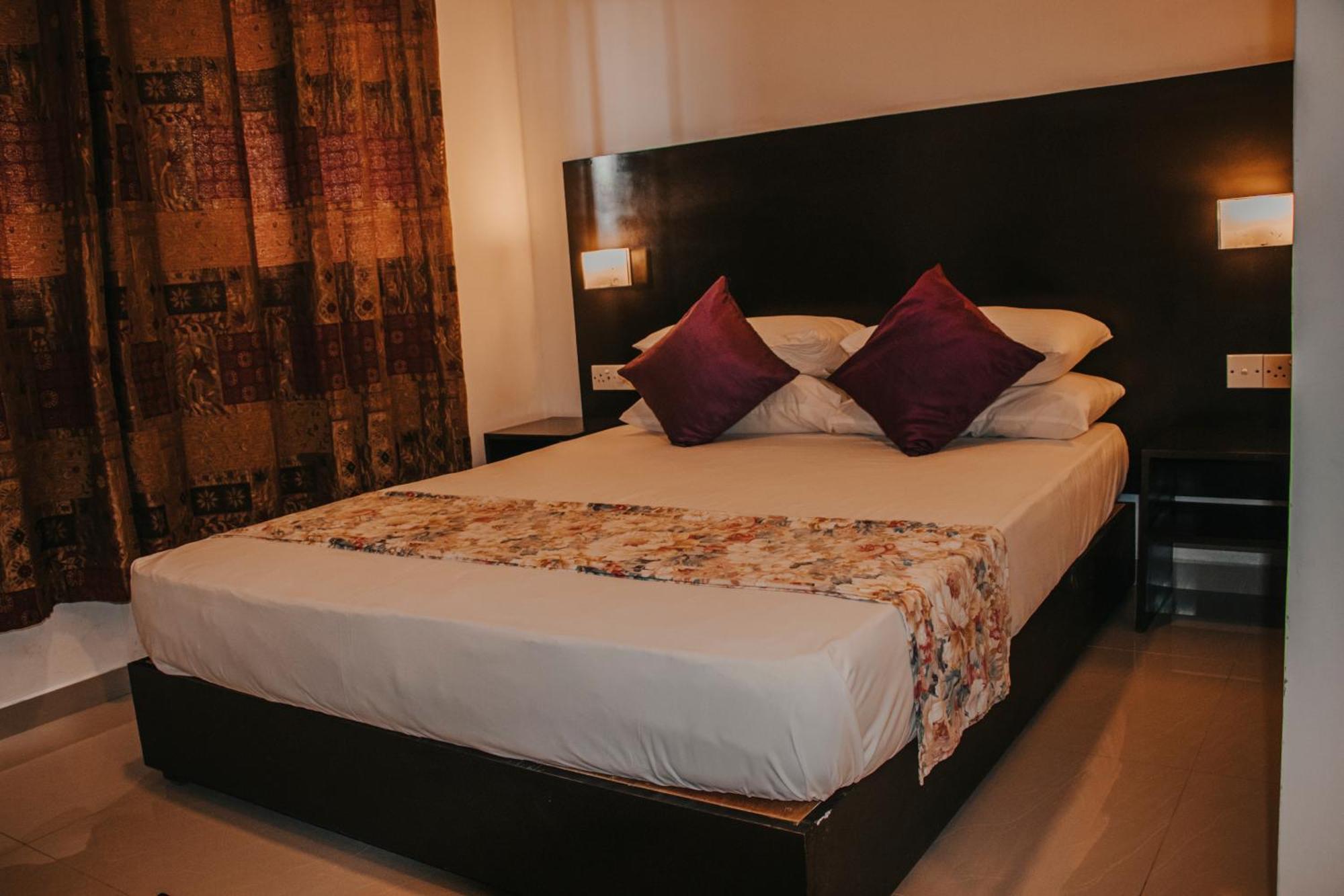 Aqua Hotel ยาลา ภายนอก รูปภาพ